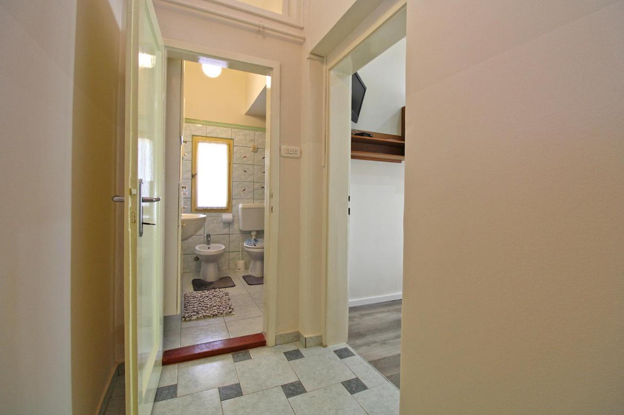 Apartment Diego 2160 Pula Bagian luar foto