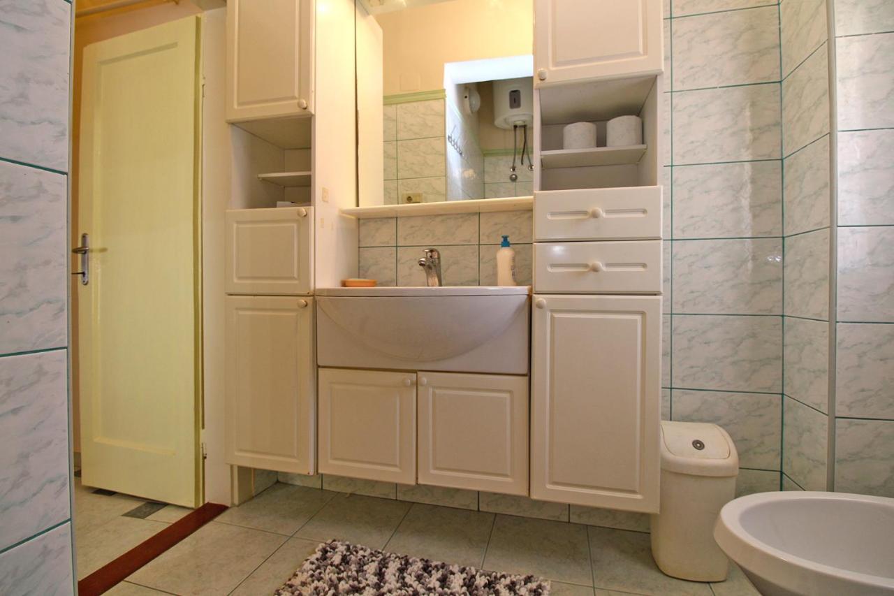Apartment Diego 2160 Pula Bagian luar foto