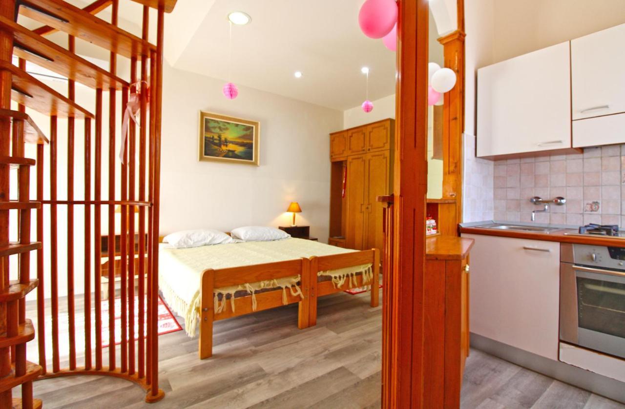 Apartment Diego 2160 Pula Bagian luar foto