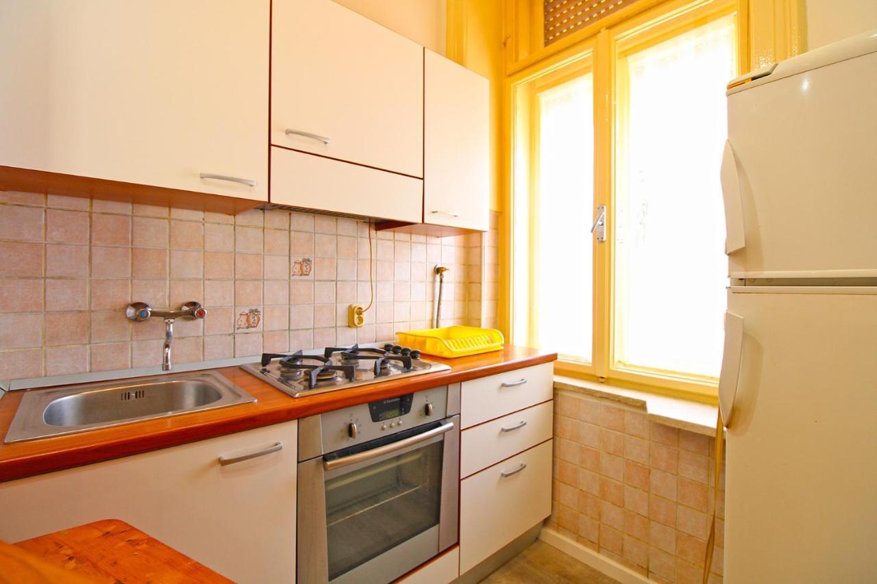 Apartment Diego 2160 Pula Bagian luar foto